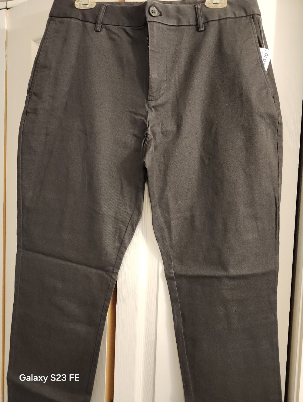 New Old Navy Straight Chinos 33x30